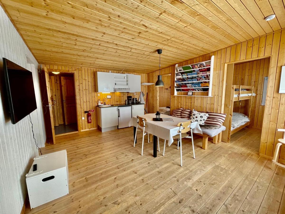 Inuk Hostels Nuuk Exterior photo