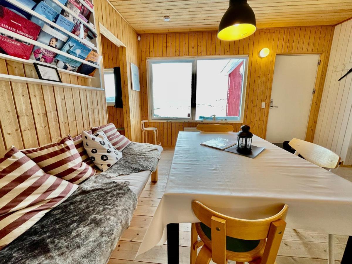 Inuk Hostels Nuuk Exterior photo
