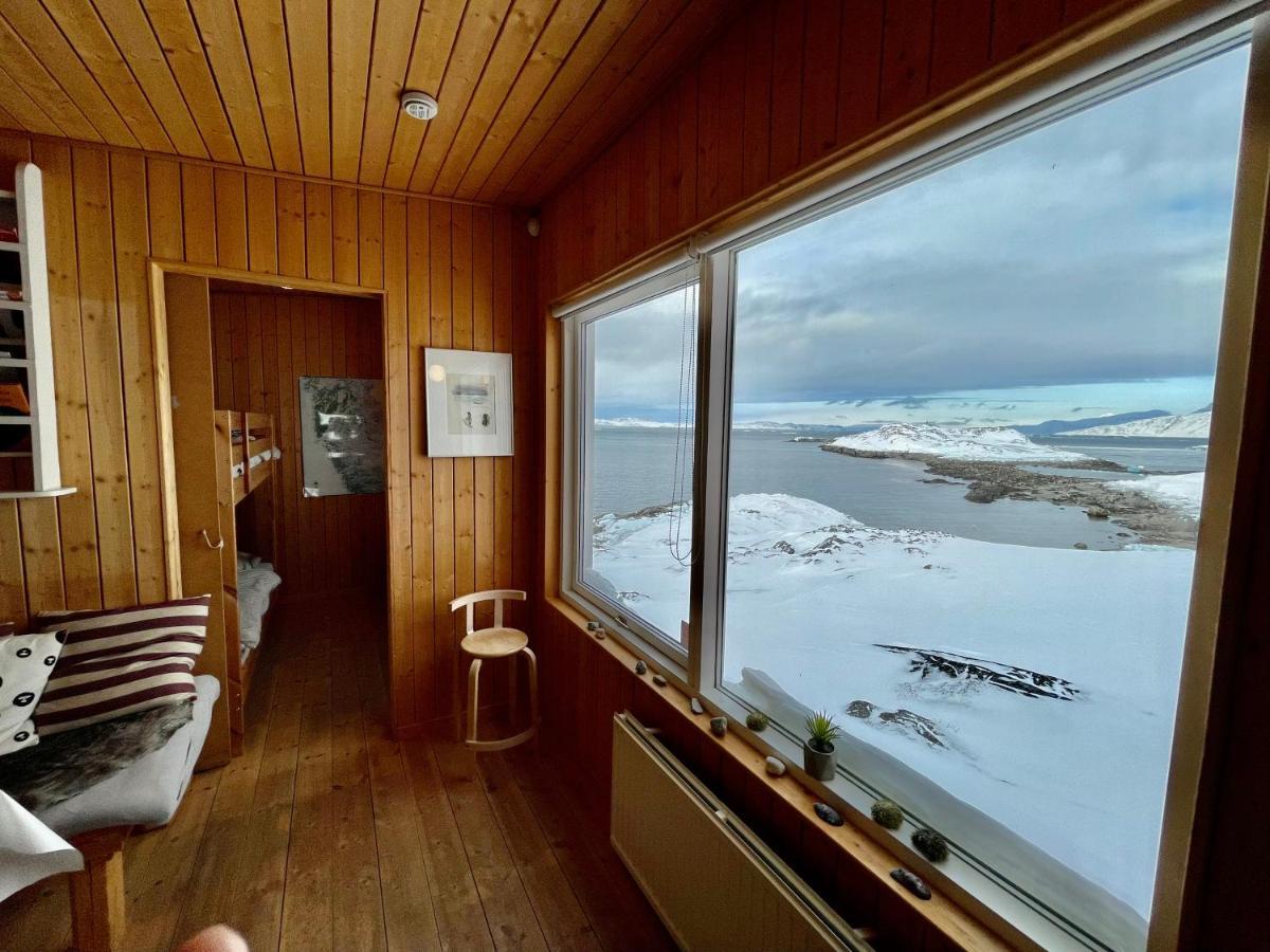 Inuk Hostels Nuuk Exterior photo