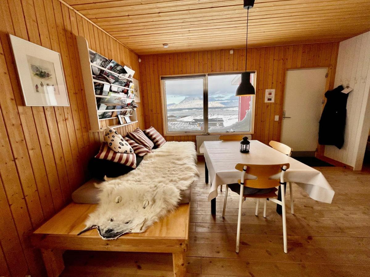 Inuk Hostels Nuuk Exterior photo