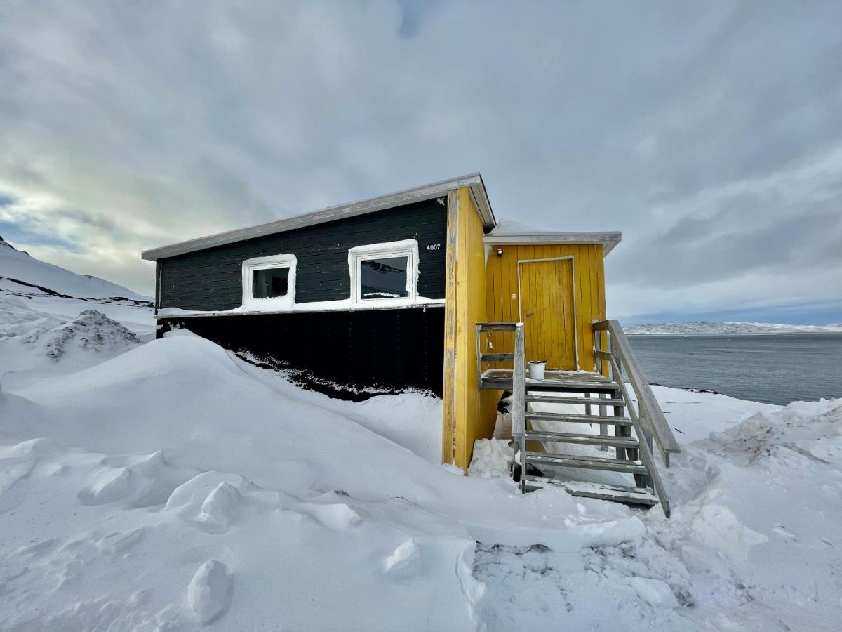 Inuk Hostels Nuuk Exterior photo